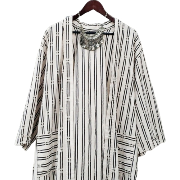 Universal Thread Linen Striped Open Front Kimono - Picture 2 of 12